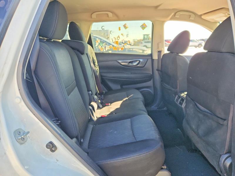 2017 Nissan Rogue sv