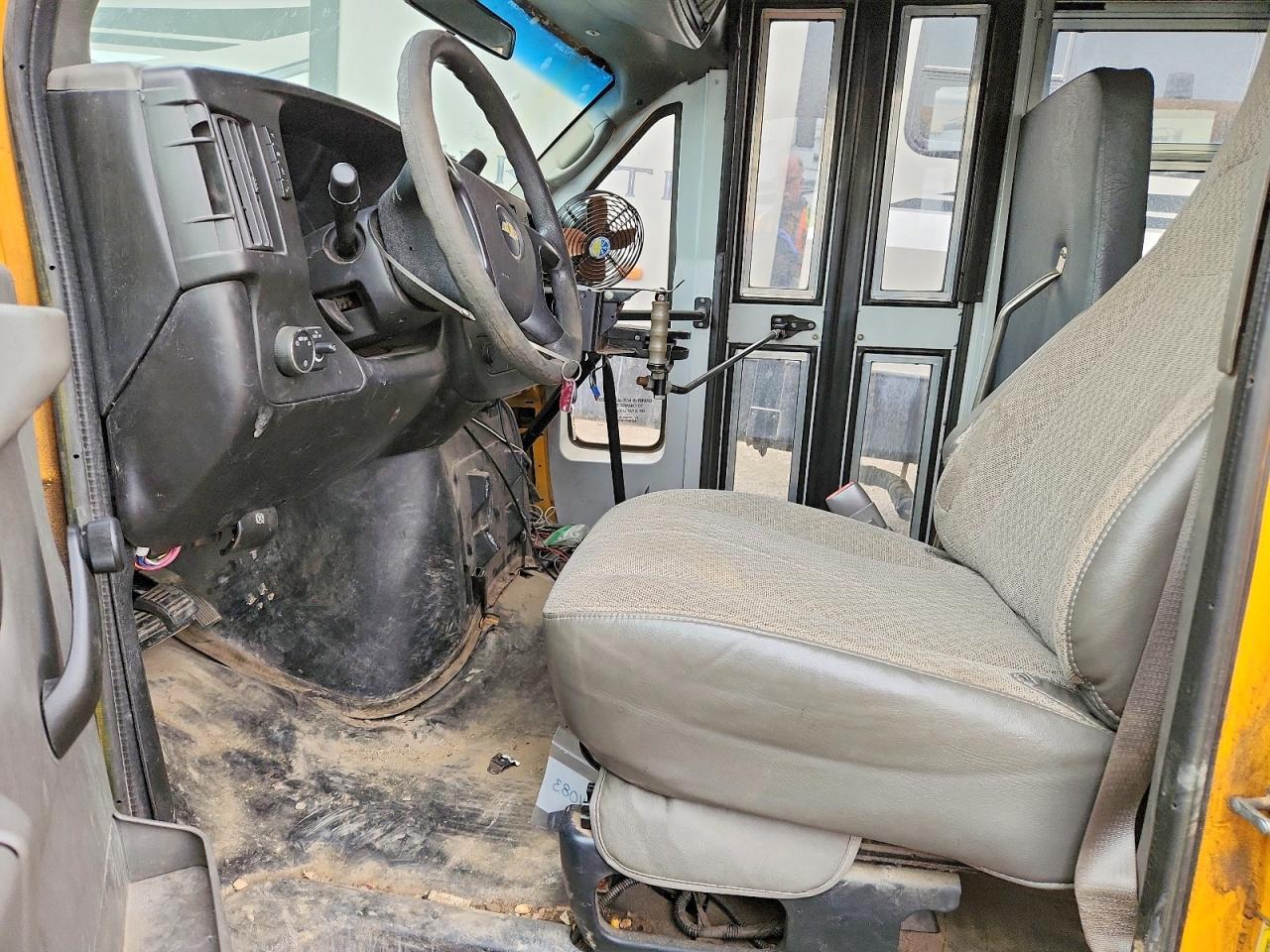 2012 Chevrolet 2012 Thomas Minotour G3500-School Bus