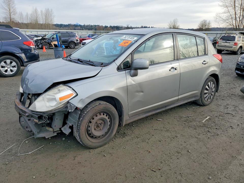 2009 Niss Versa 1.8 s