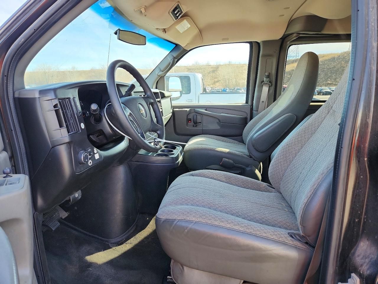 2014 Chevrolet Express G1500 lt