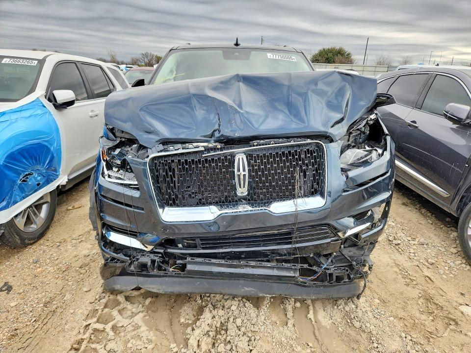 2021 Lincoln Navigator Black Label