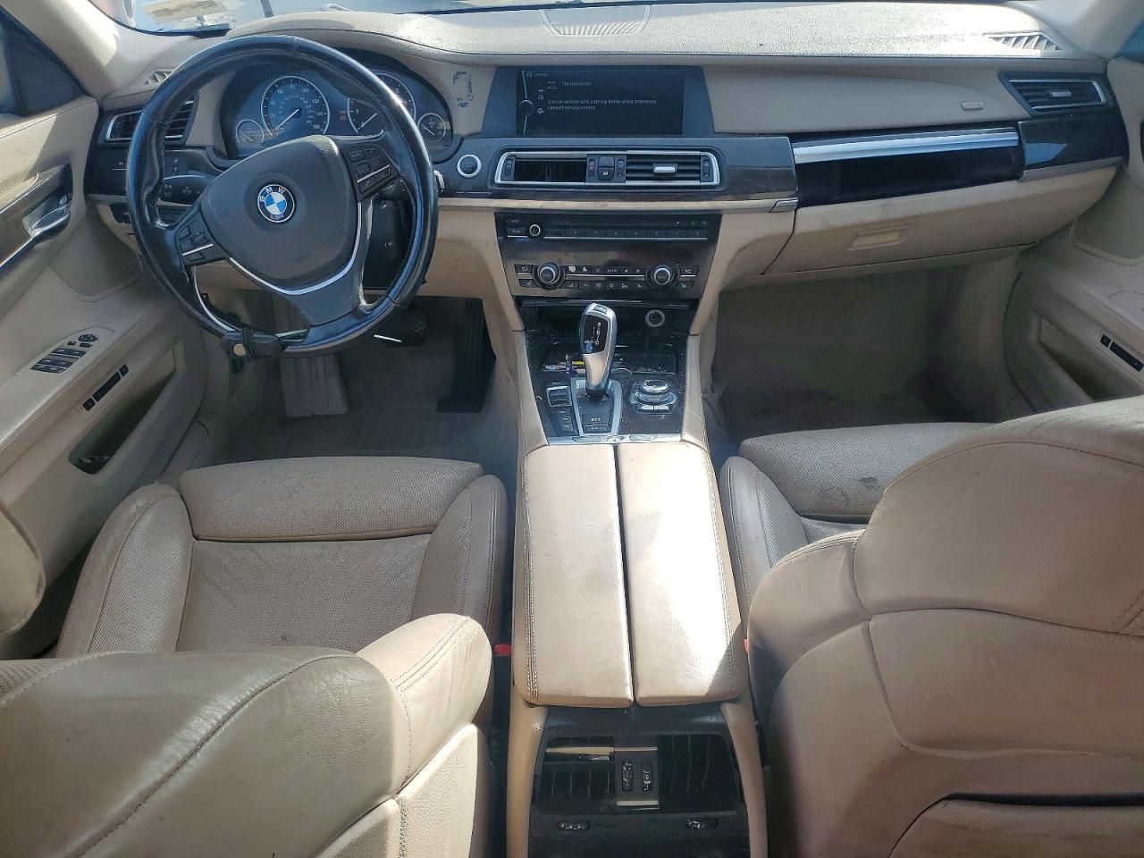 2012 BMW 750 xi