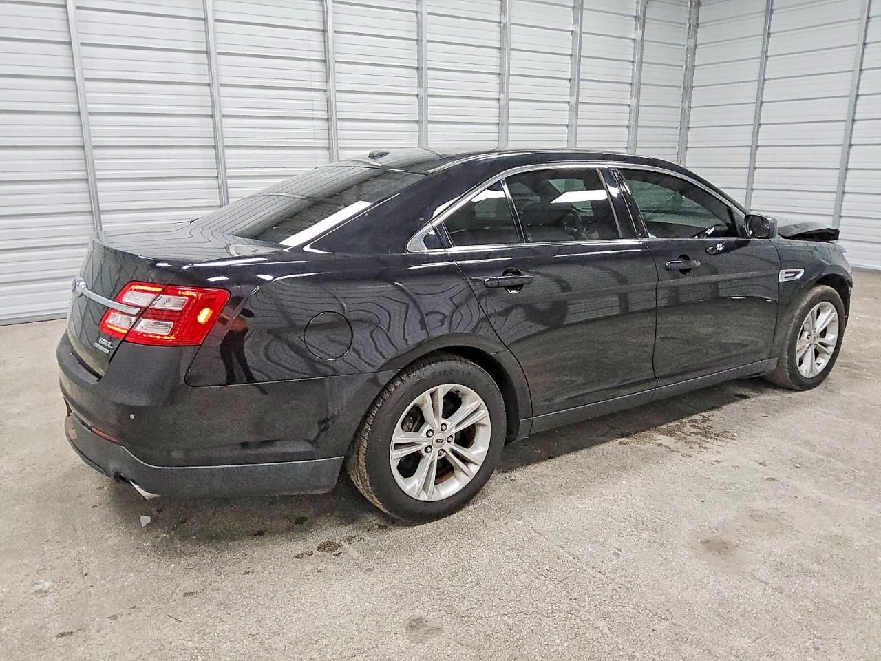2019 Ford Taurus sel