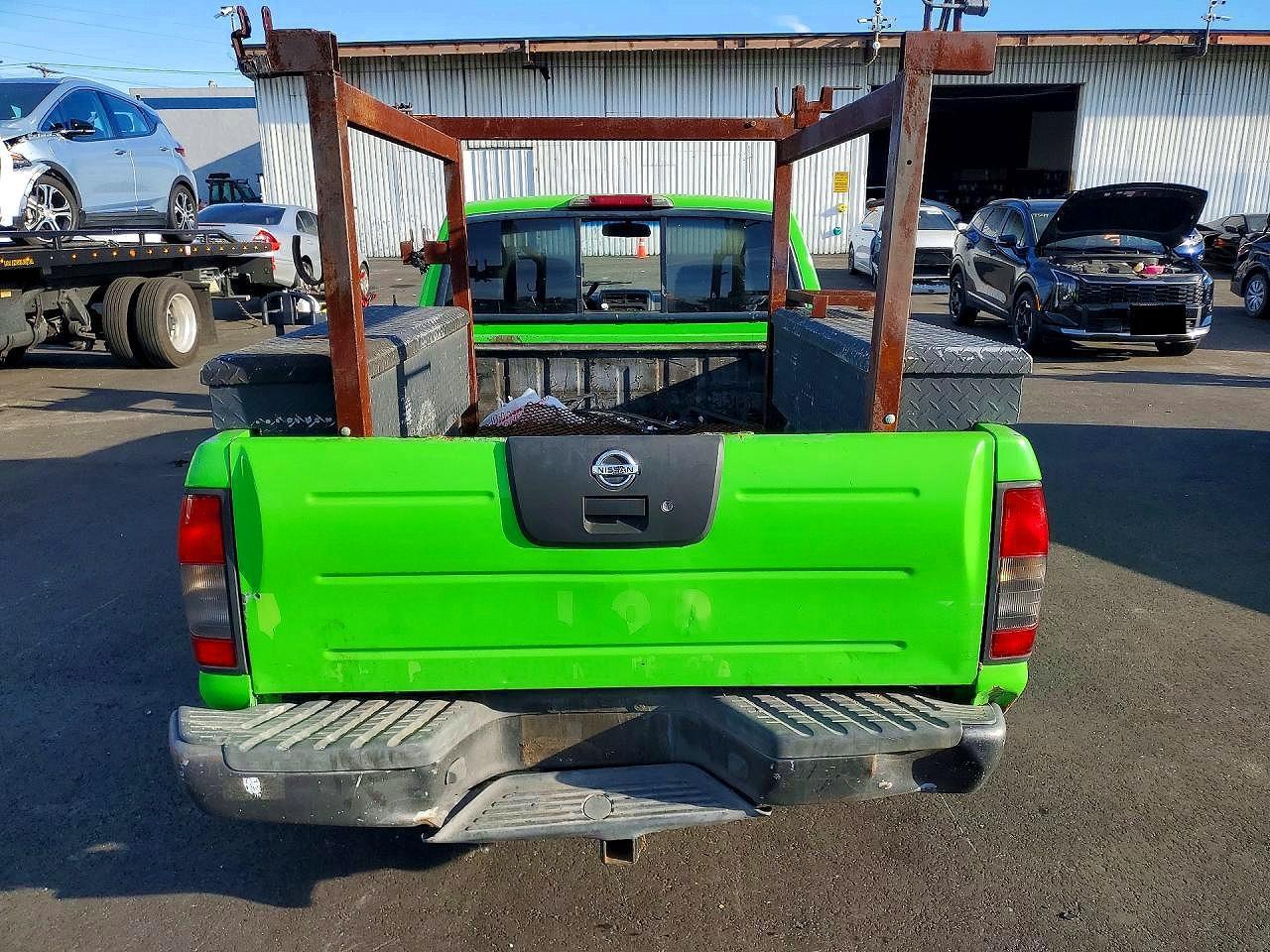 2002 Nissan Frontier Standard