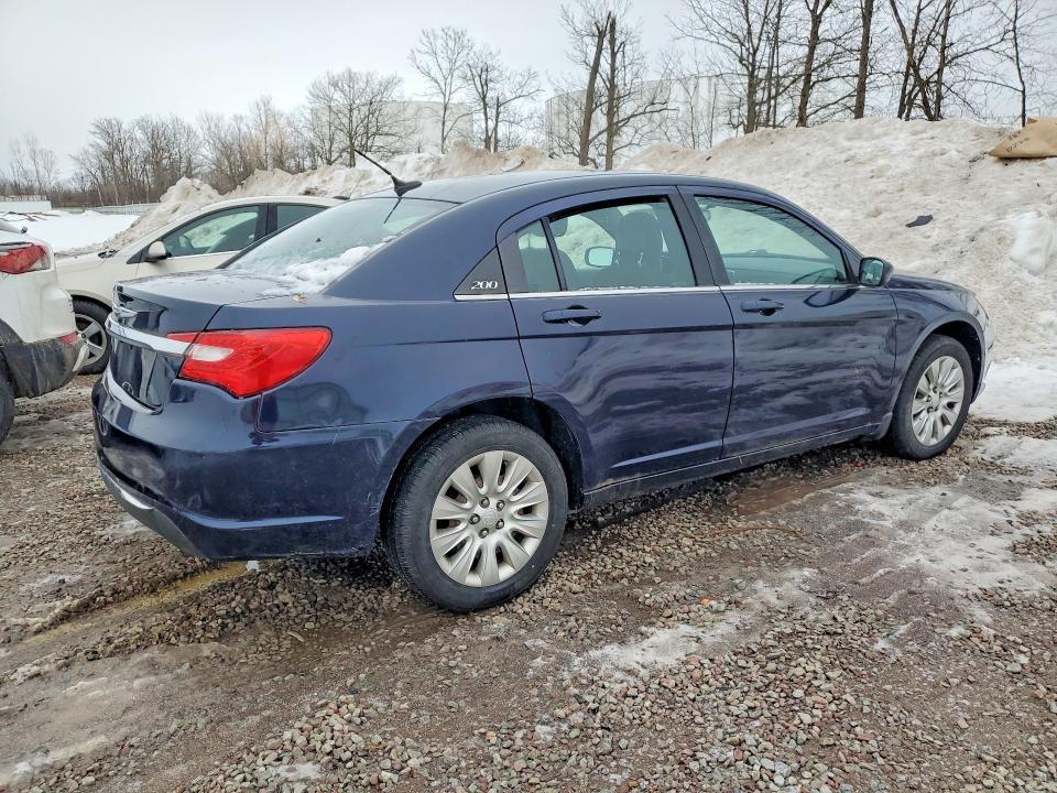 2013 Chrysler 200 lx