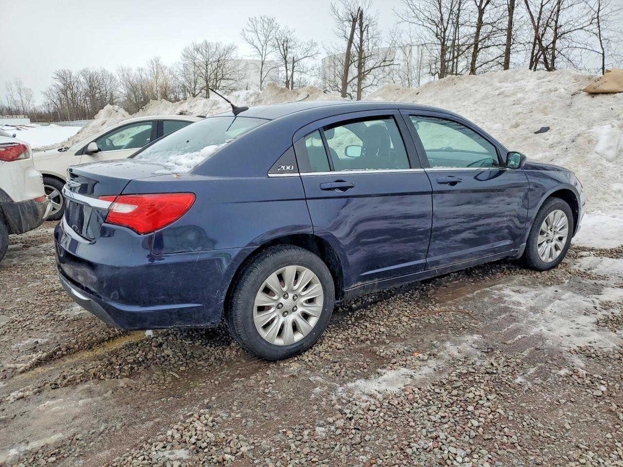 2013 Chrysler 200 lx