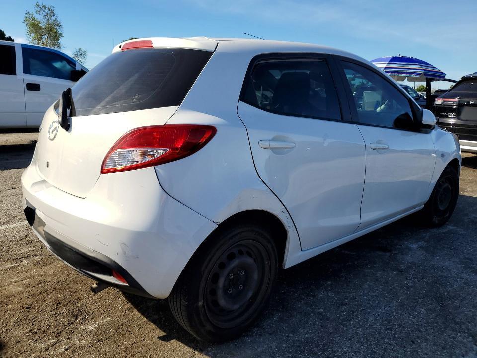 2014 Mazda 2 Sport