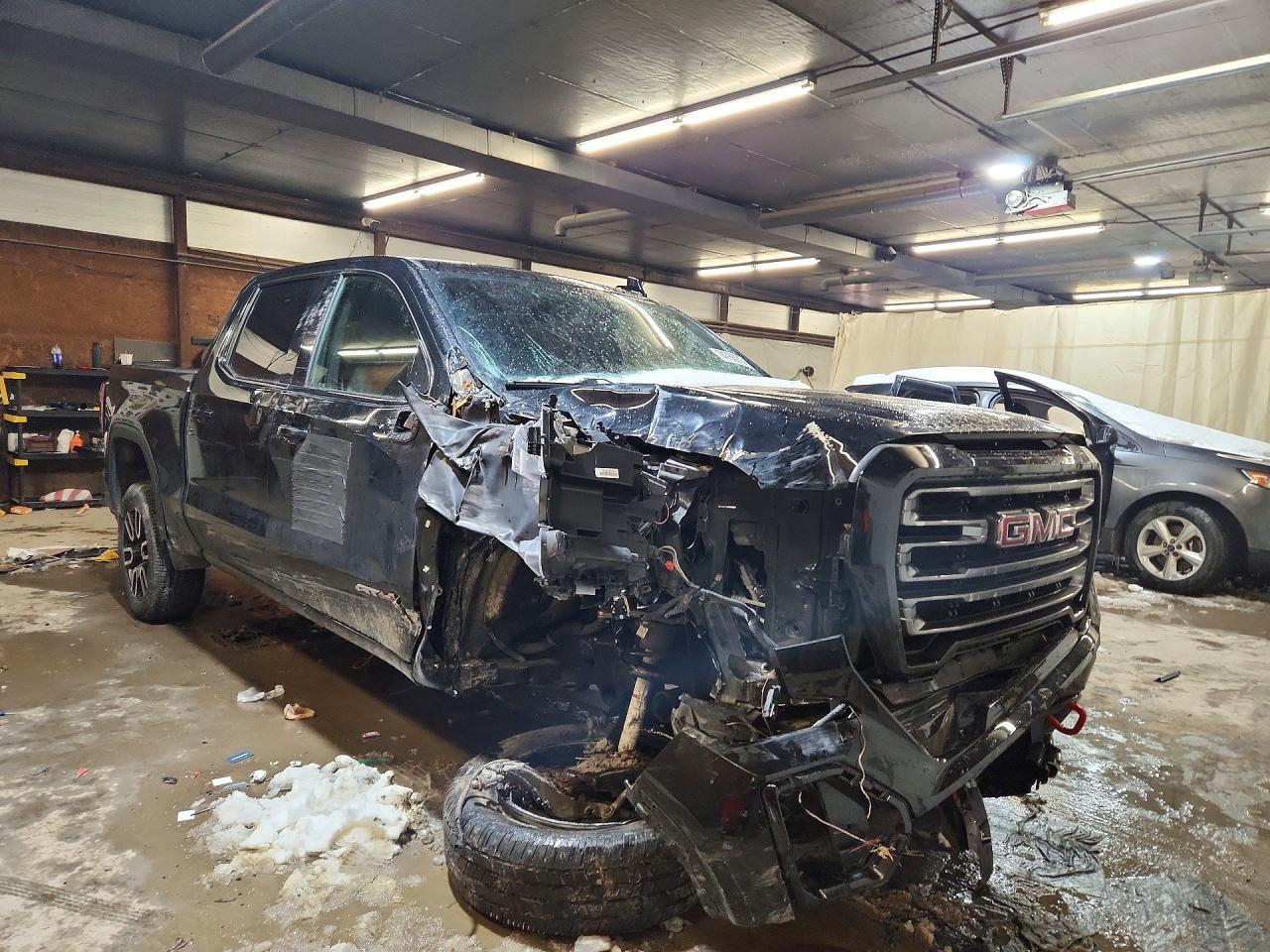 2021 GMC Sierra K1500 AT4