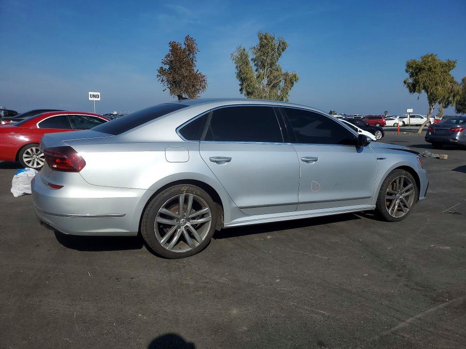 2017 Volkswagen Passat R-line
