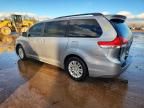2011 Toyota Sienna xle