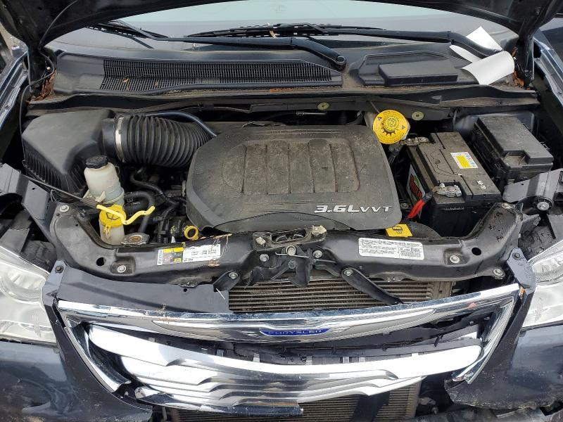 2014 Chrysler Town & Country Touring