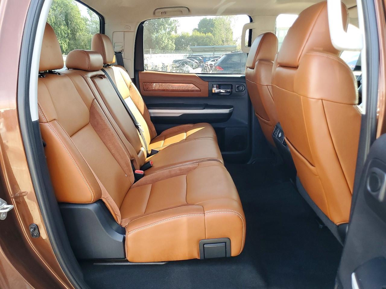 2014 Toyota Tundra Crewmax Platinum