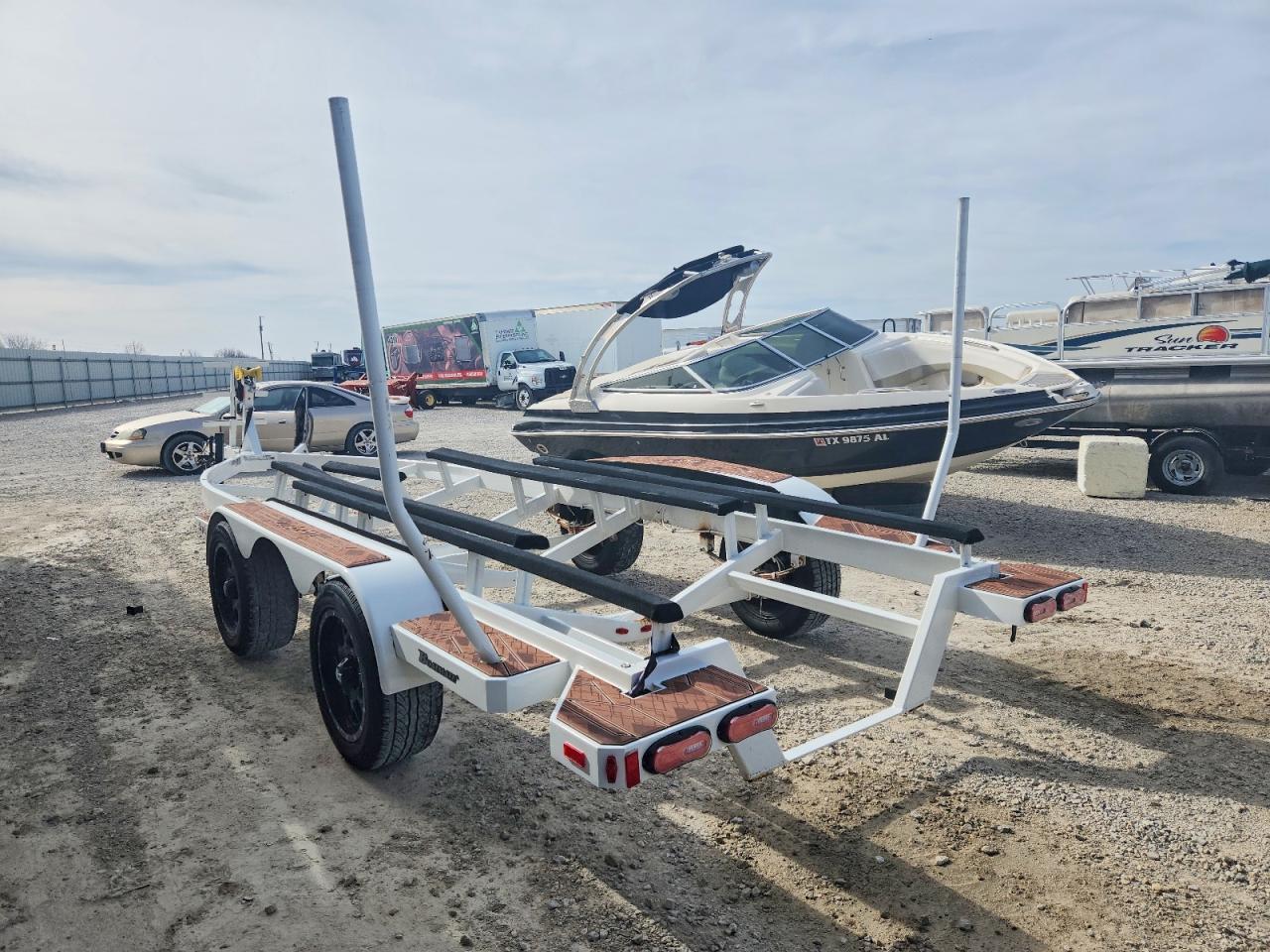 2023 Boat Mate 2530009 Boat Trailer