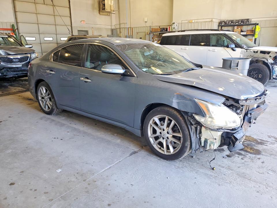 2010 Nissan Maxima 3.5 s