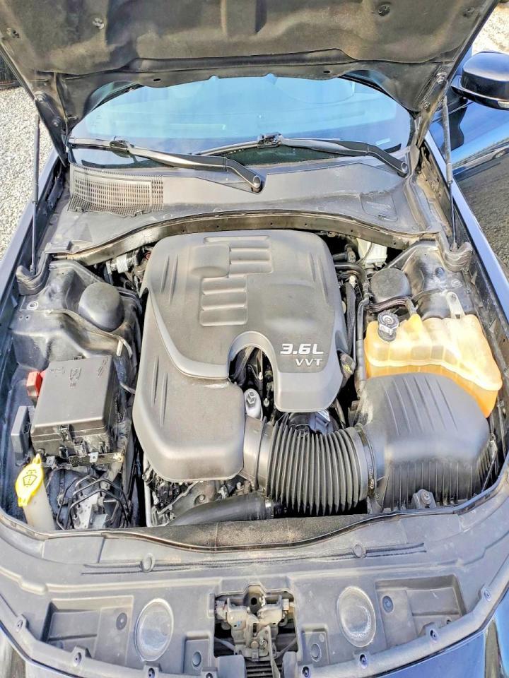 2018 Chrysler 300 s