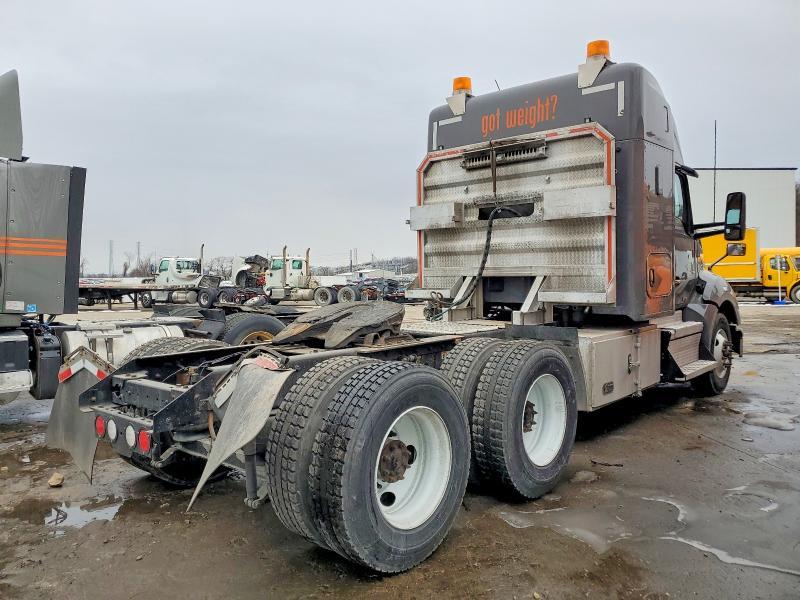 2020 Kenworth T680 Semi Truck