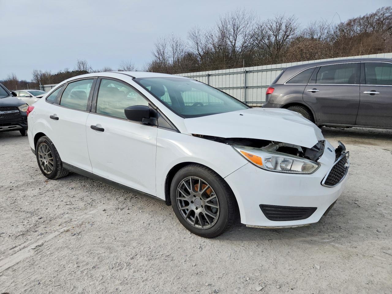 2017 Ford Focus s