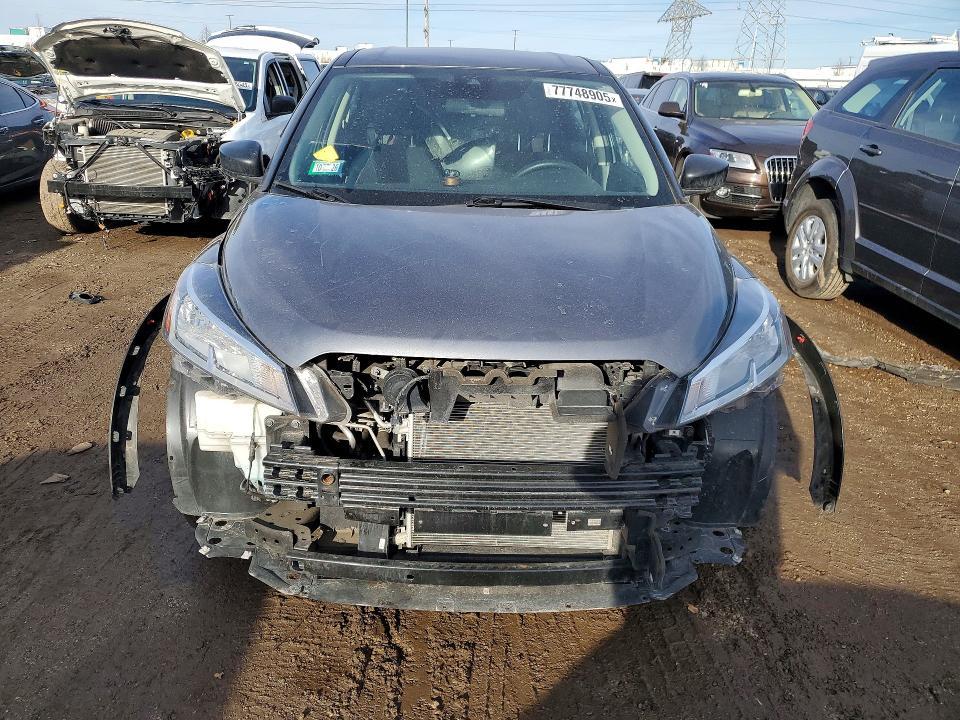 2021 Nissan Kicks s