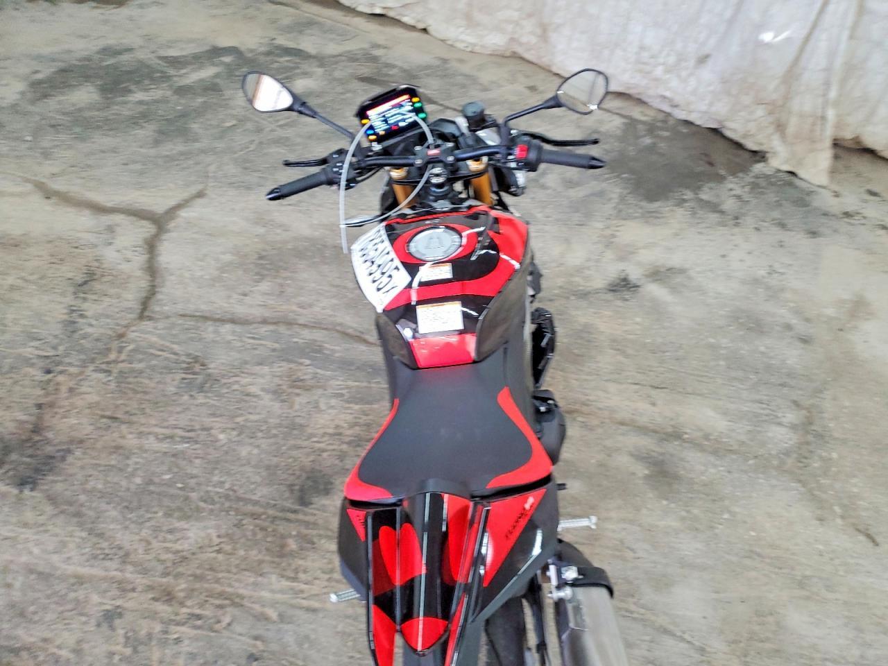 2026 Aprilia Tuono V4 1100 Factory