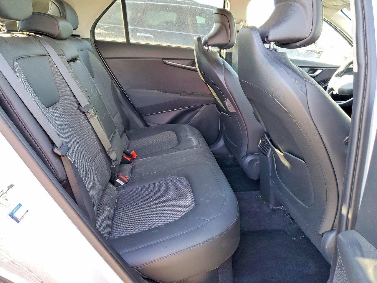 2023 KIA Niro ex