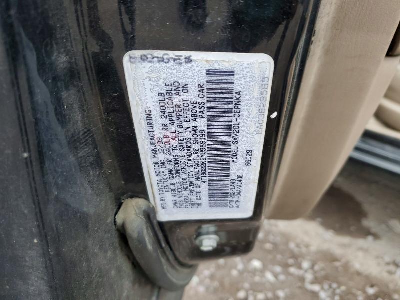 2000 Toyota Camry le