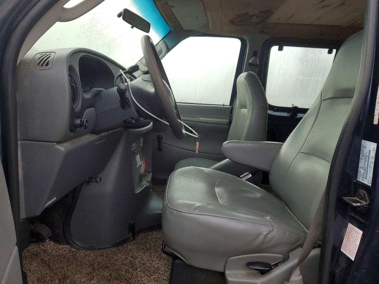 2003 Ford Econoline E150 van