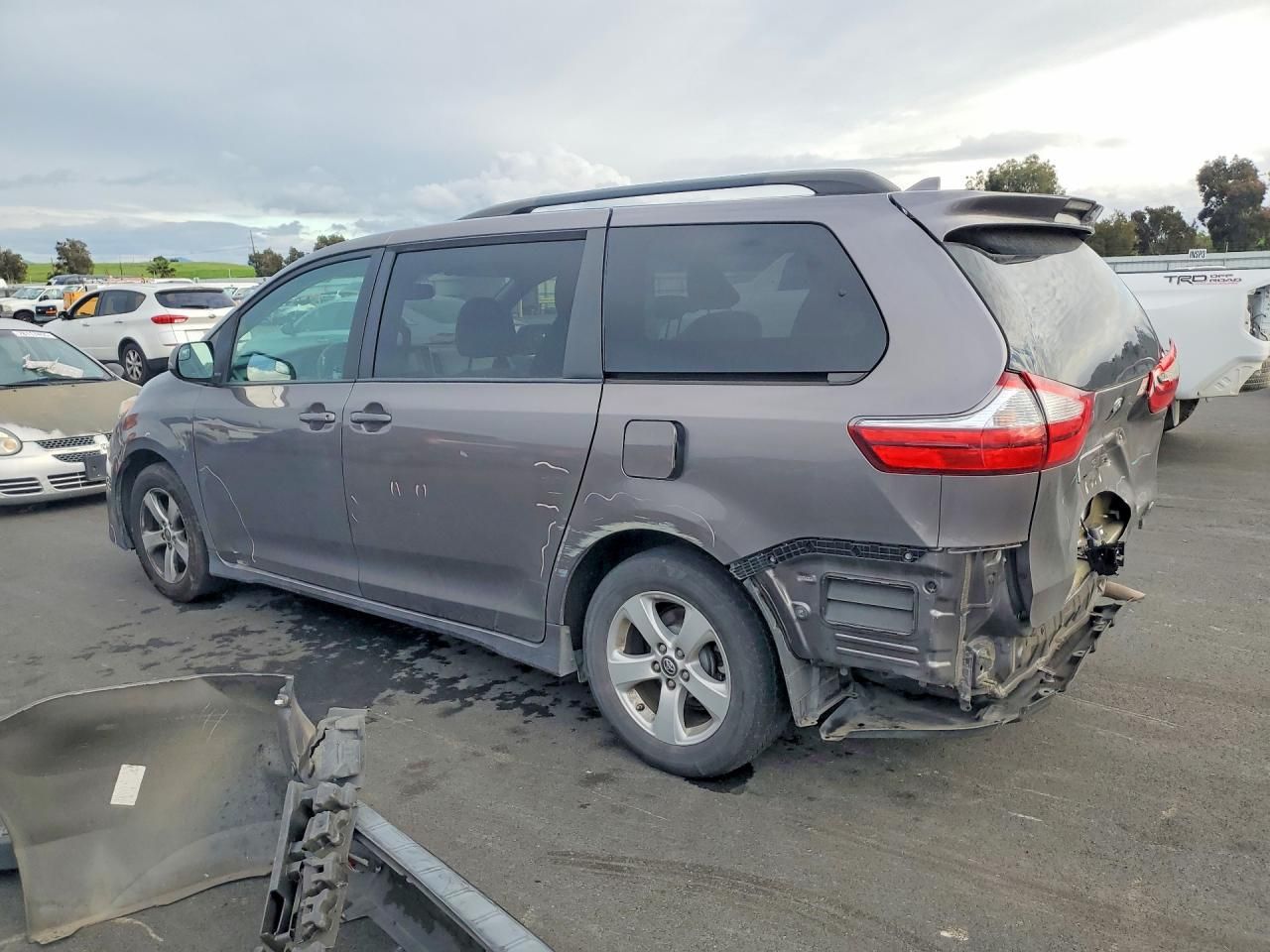 2018 Toyota Sienna le
