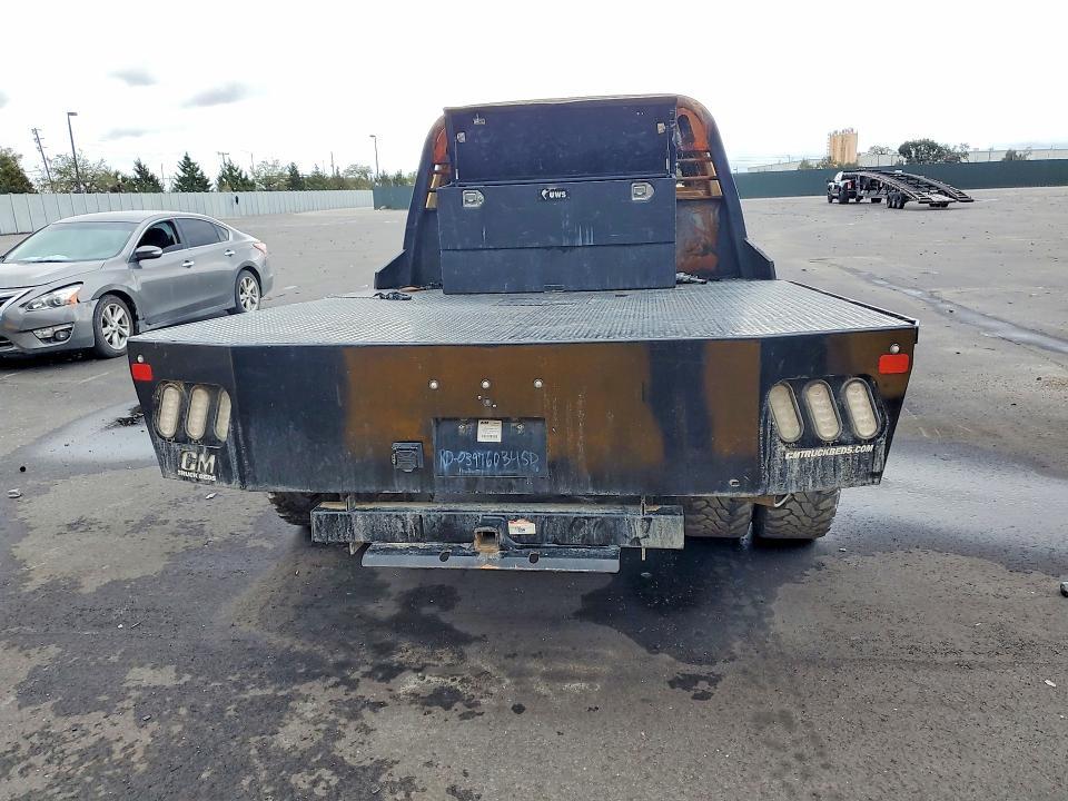 2022 GMC Sierra HD Flatbed Truck