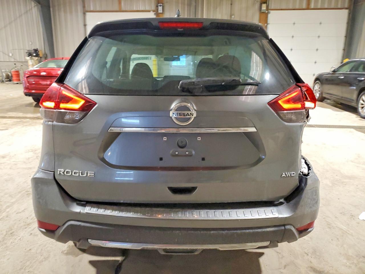 2018 Nissan Rogue s