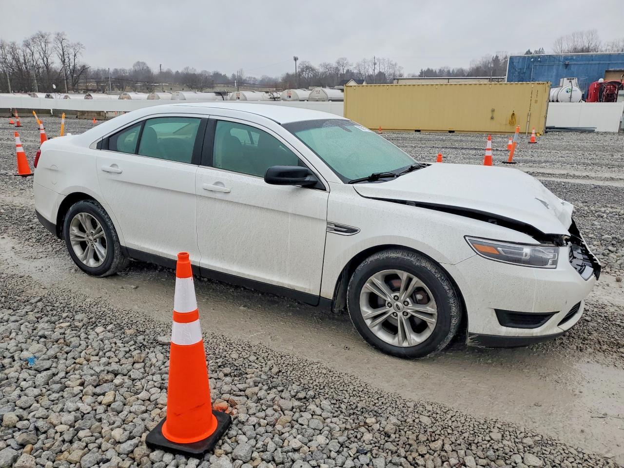 2017 Ford Taurus se