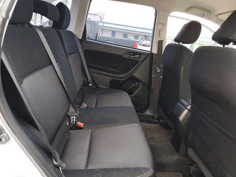 2015 Subaru Forester 2.5i