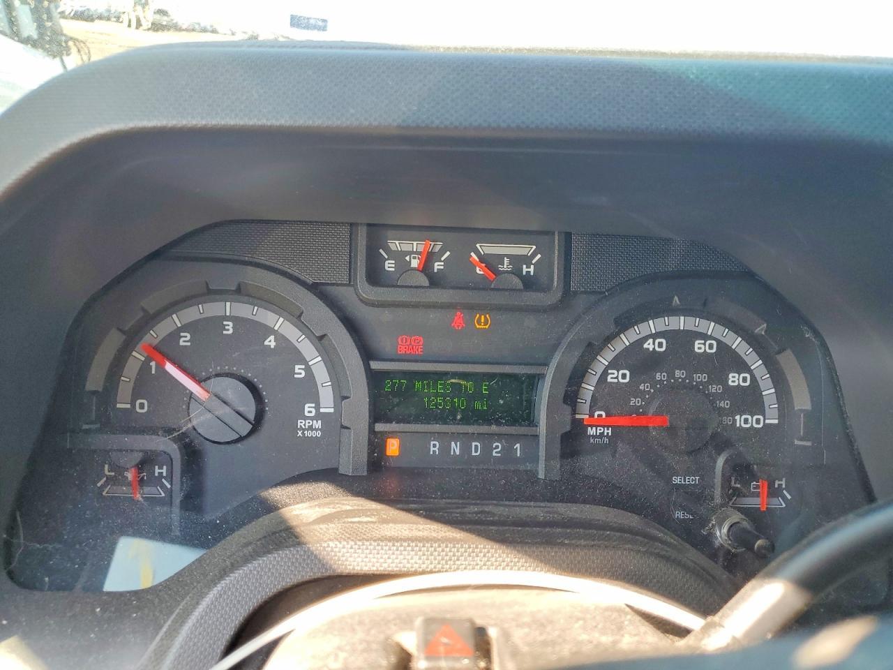 2013 Ford Econoline E350 Super Duty Wagon