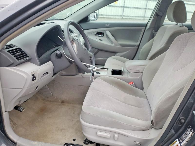 2010 Toyota Camry le