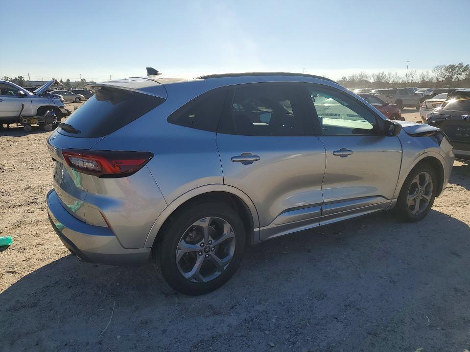 2023 Ford Escape st Line