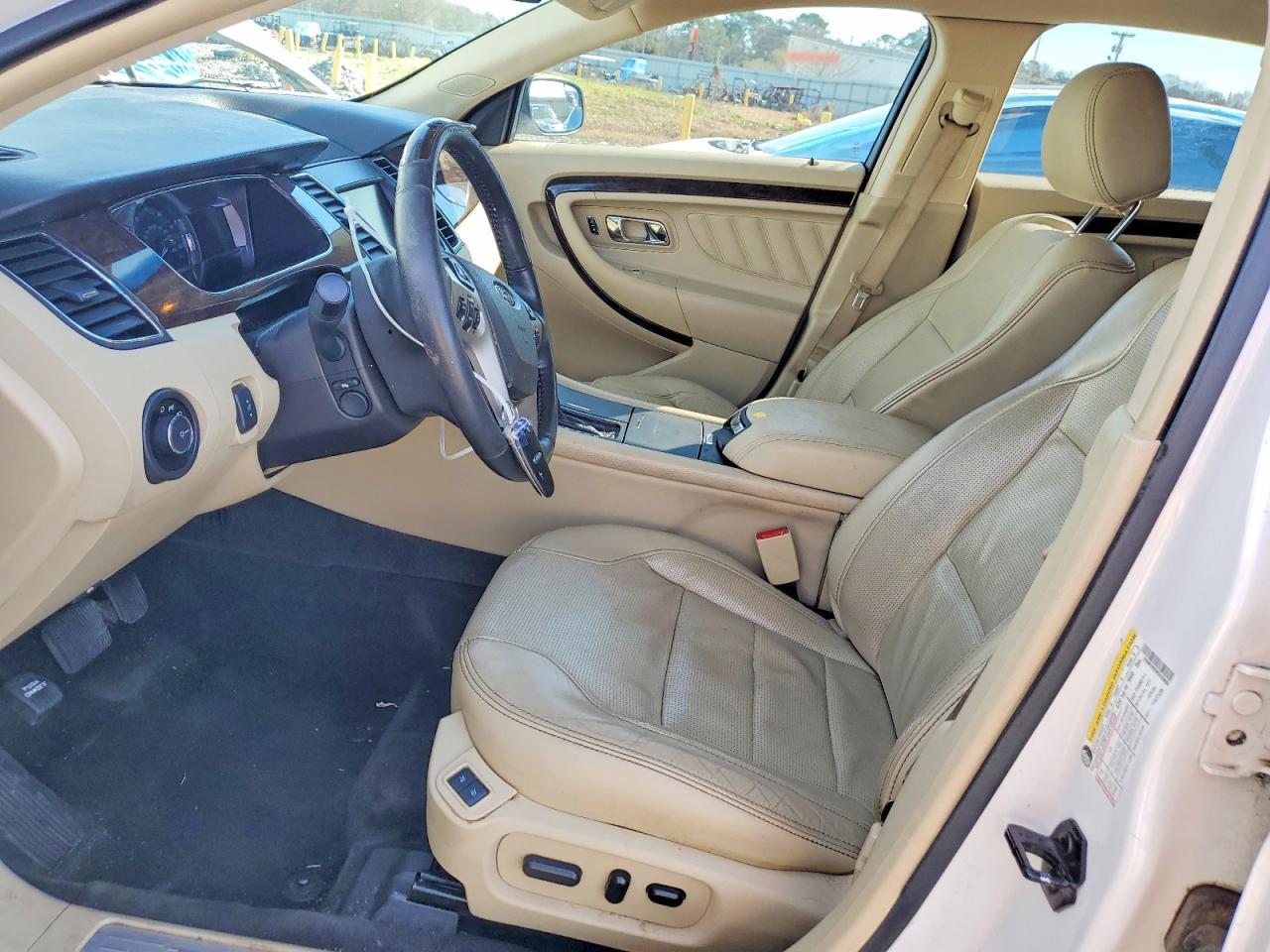 2015 Ford Taurus Limited