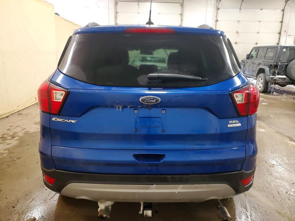 2019 Ford Escape sel
