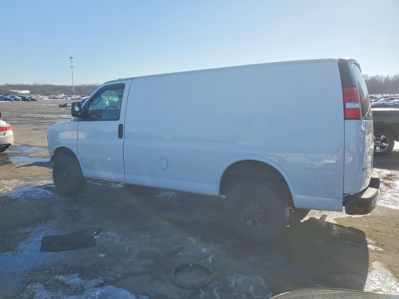 2021 Chevrolet Express G2500