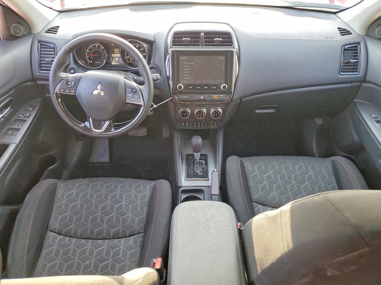 2025 Mitsubishi Outlander Sport s