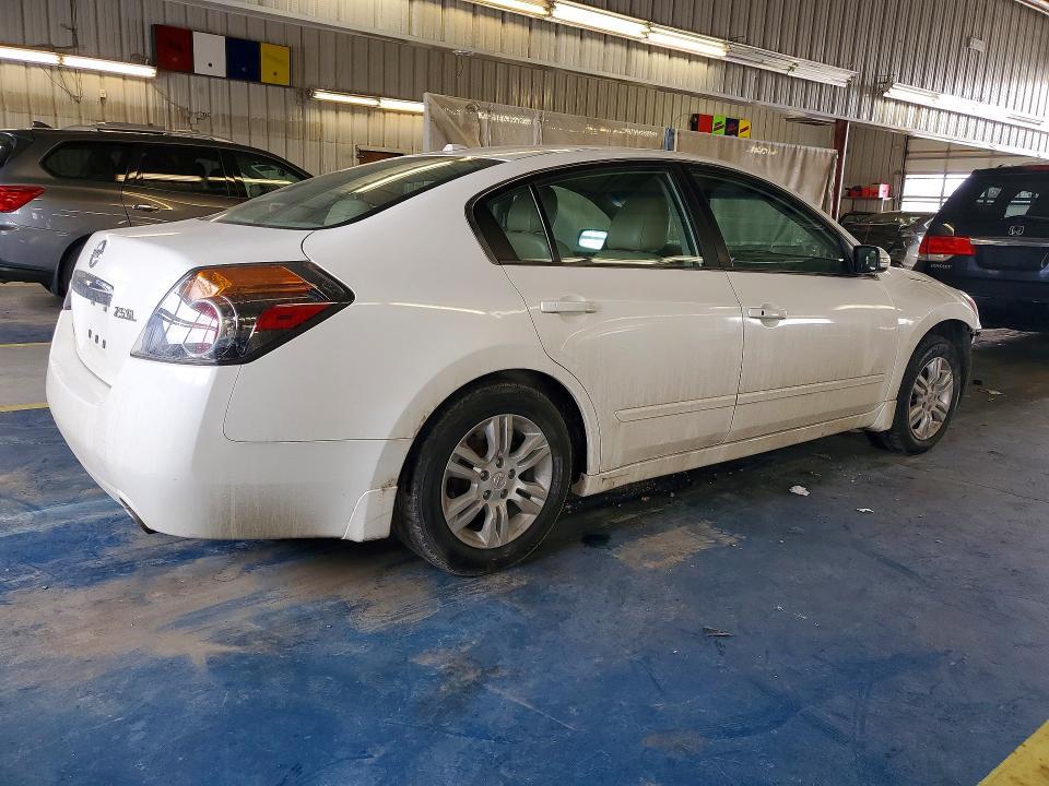 2012 Nissan Altima Base