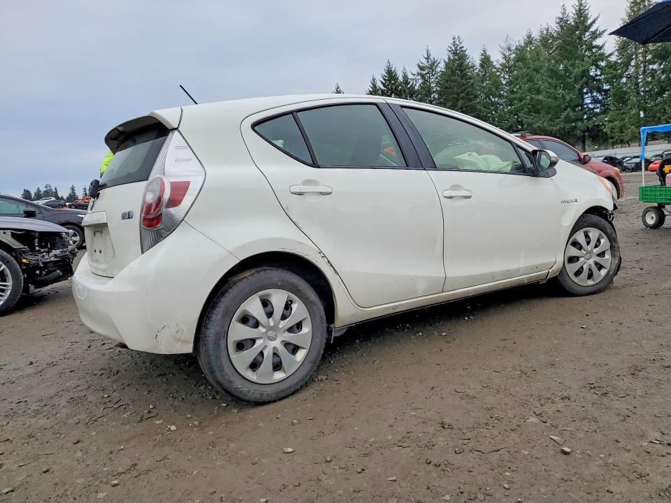2014 Toyota Prius c