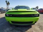2015 Dodge Challenger sxt Plus