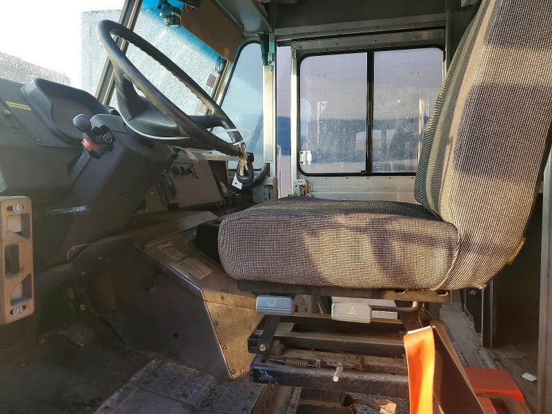 2020 Freightliner MT45 Chassis Delivery Truck
