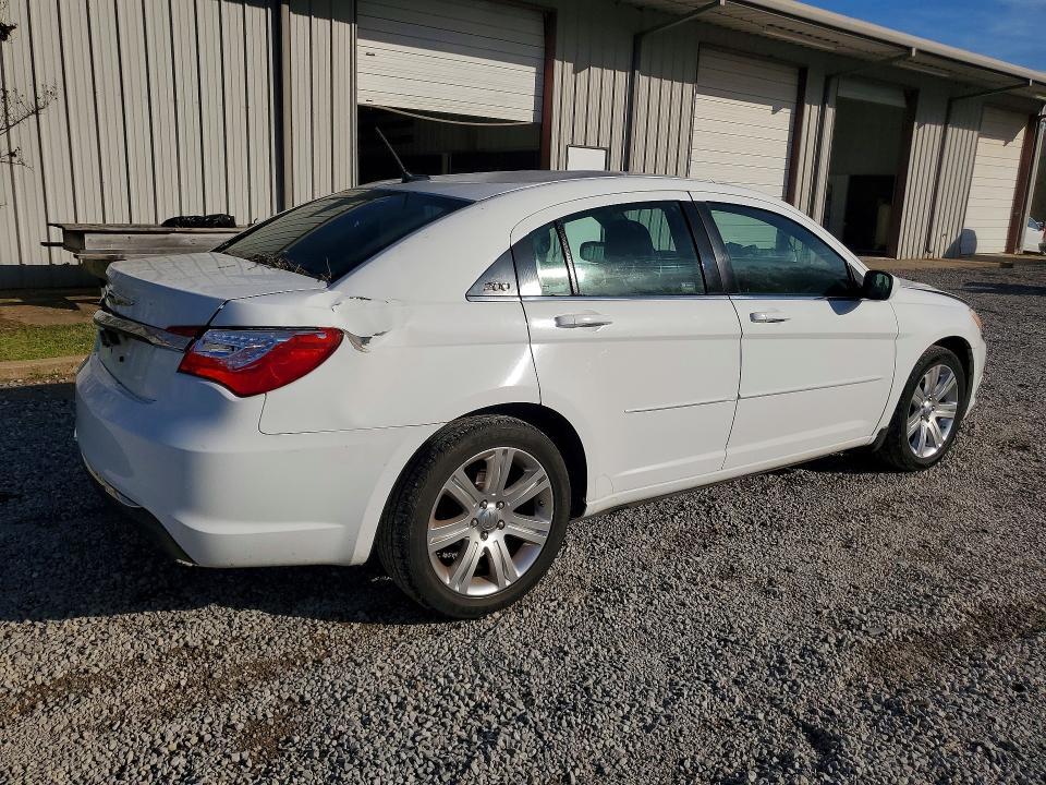 2012 Chrysler 200 lx