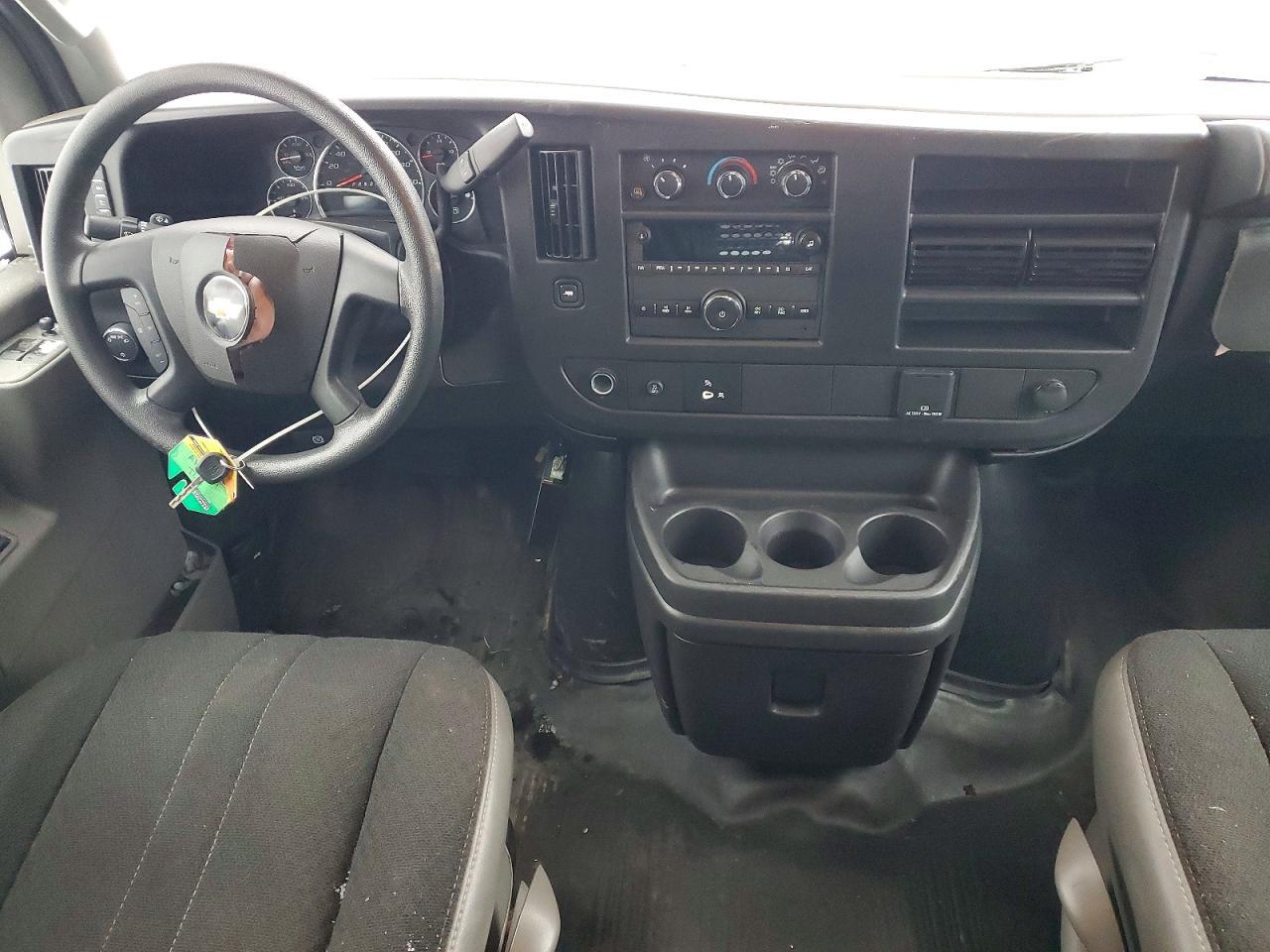 2024 Chevrolet Express G2500