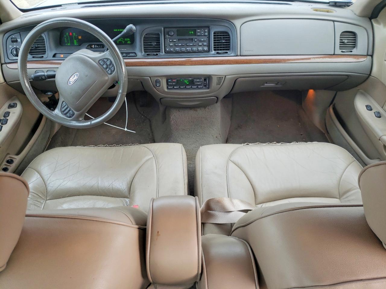 2002 Ford Crown Victoria lx