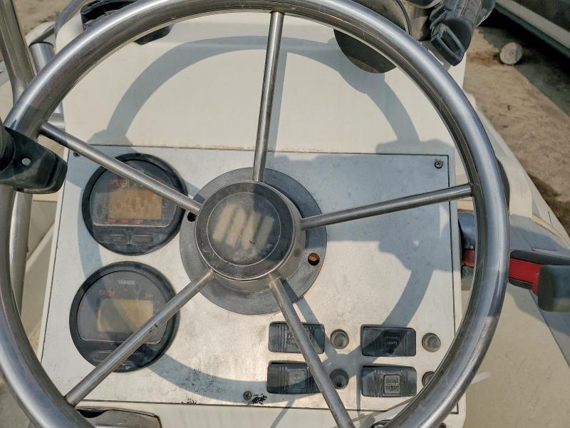 2004 Novurania Of America DL 335