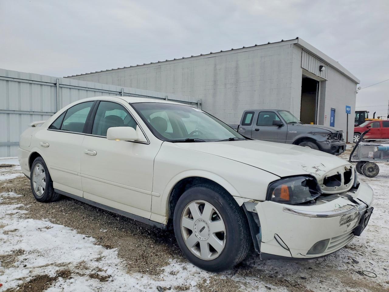 2003 Lincoln Townhouse LS