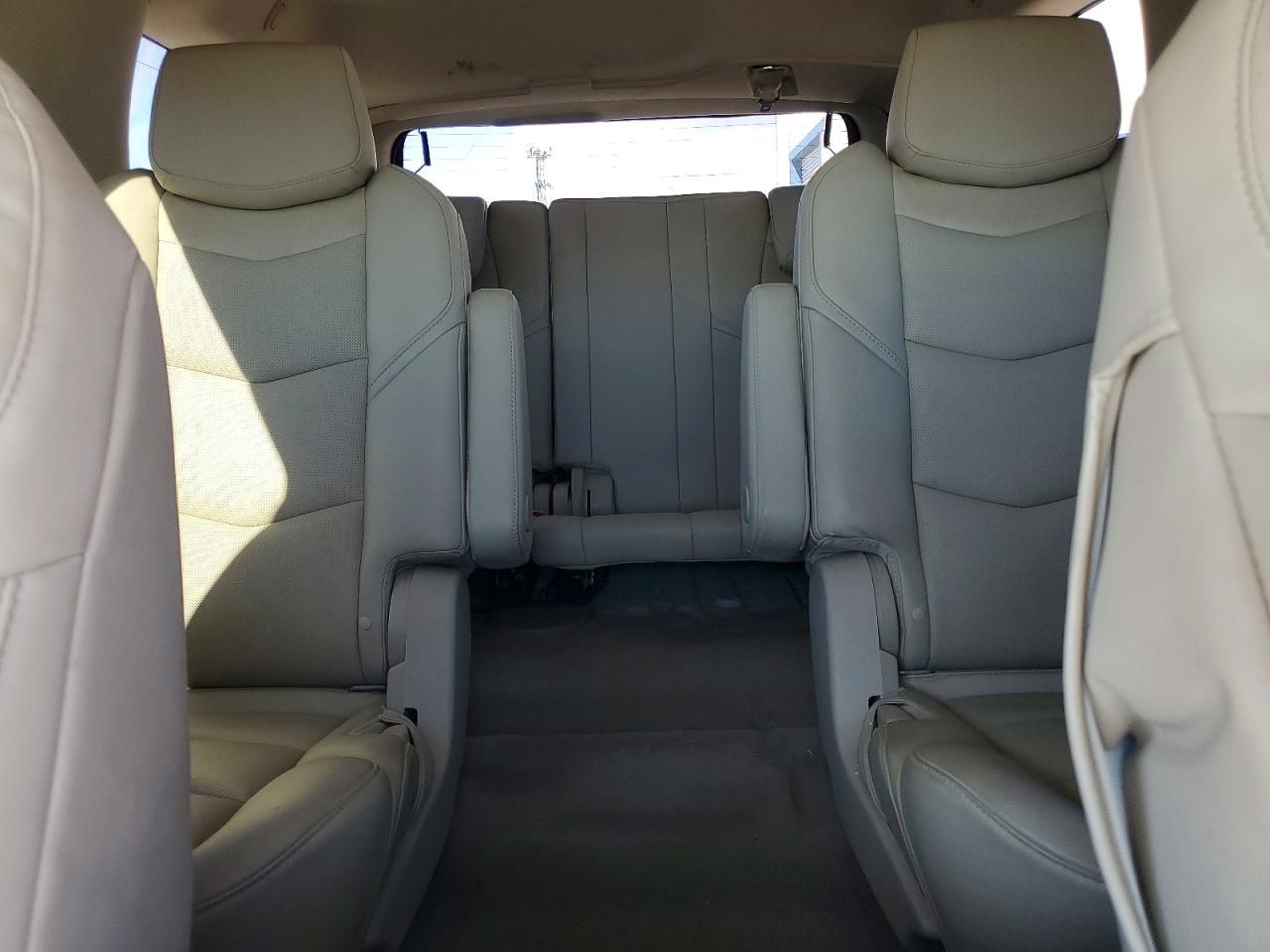 2017 Cadillac Escalade Luxury