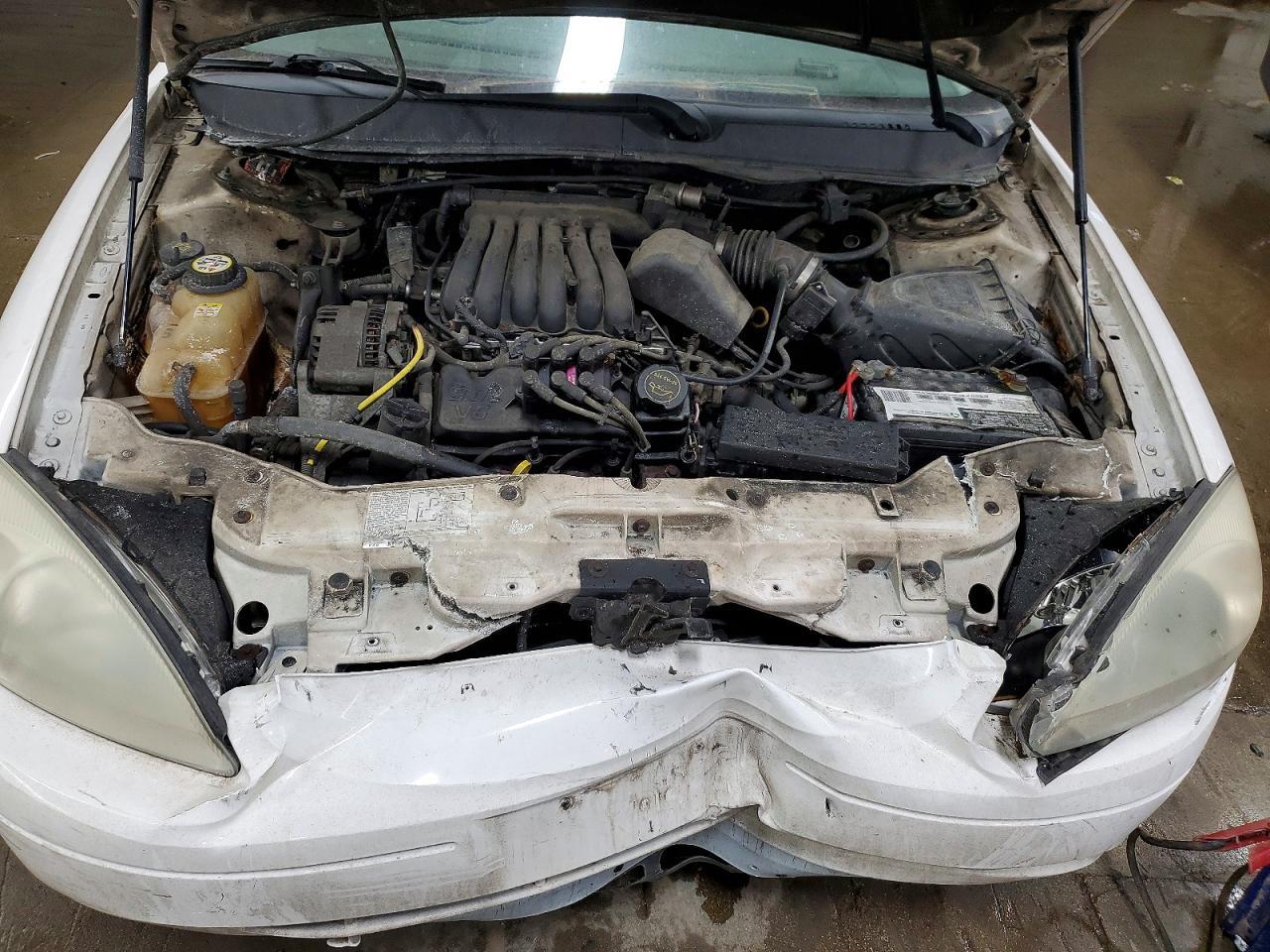2003 Ford Taurus se
