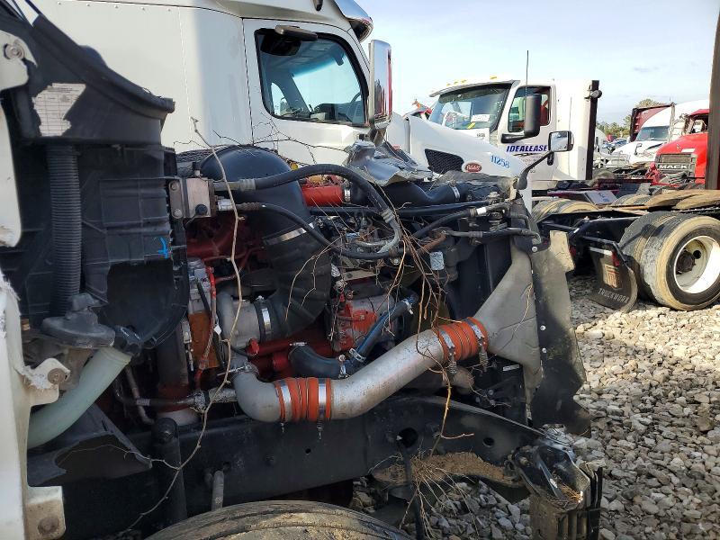2015 Freightliner Cascadia Semi Truck